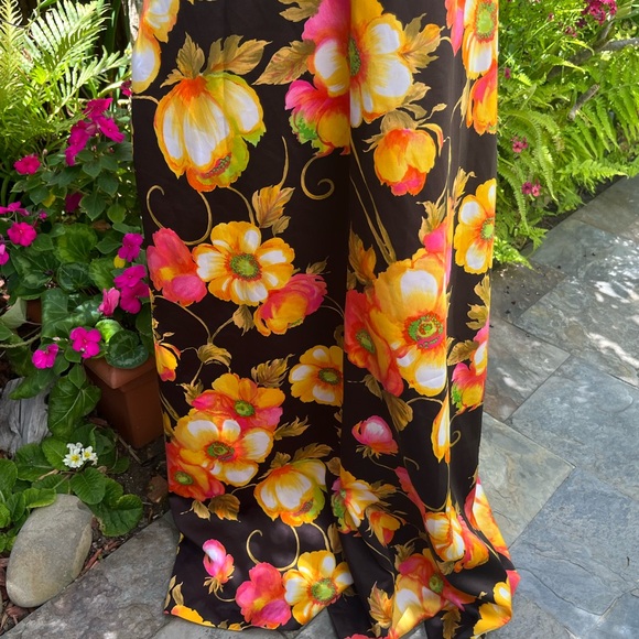 Vintage Windsor Dress - Picture 6 of 7